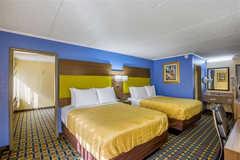 quality inn & suites six flags area
